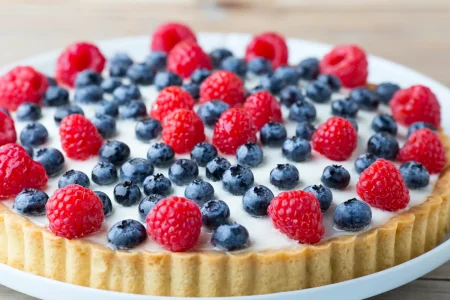 cake-with-blueberries-and-raspberries-confectionery-product-1-1.jpg